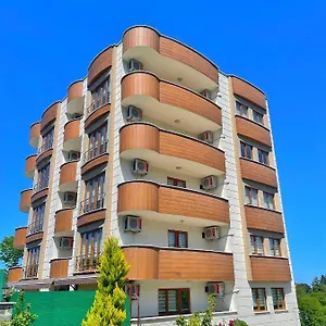  شقة فندقية Lustra Garden